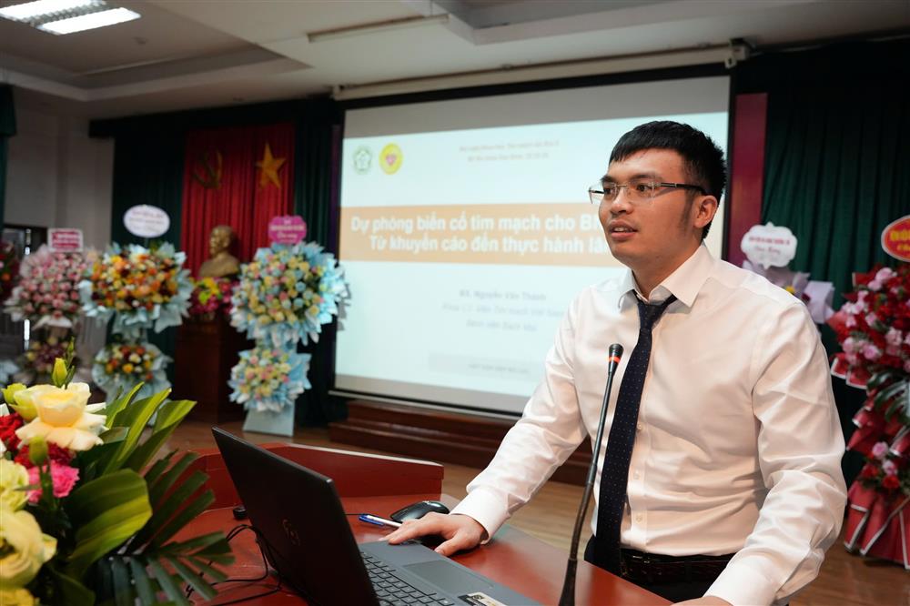 Khai mạc hội nghị tim mạch lần thứ II tại Bệnh viện Vân Đình