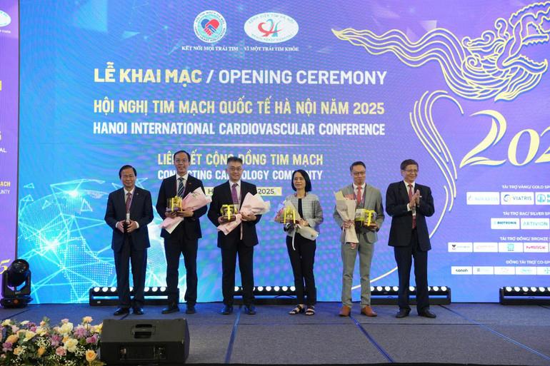 Hội nghị Tim mạch quốc tế Hà Nội 2025: Liên kết cộng đồng tim mạch