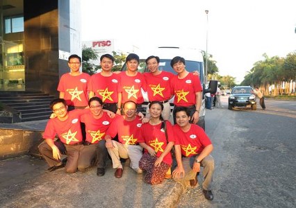 Đoàn Y, bác sĩ Bệnh viện Tim Hà Nội tổ chức khám chữa bệnh miễn phí cho nhân dân đảo Lý Sơn